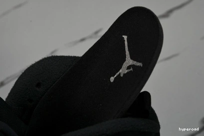 Hyperoad Jordan 8 “Gunsmoke” Air Winterized 1206